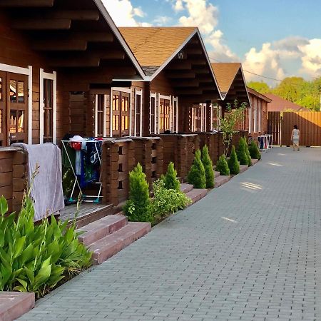 Gud House Hotel Gudauta Ngoại thất bức ảnh
