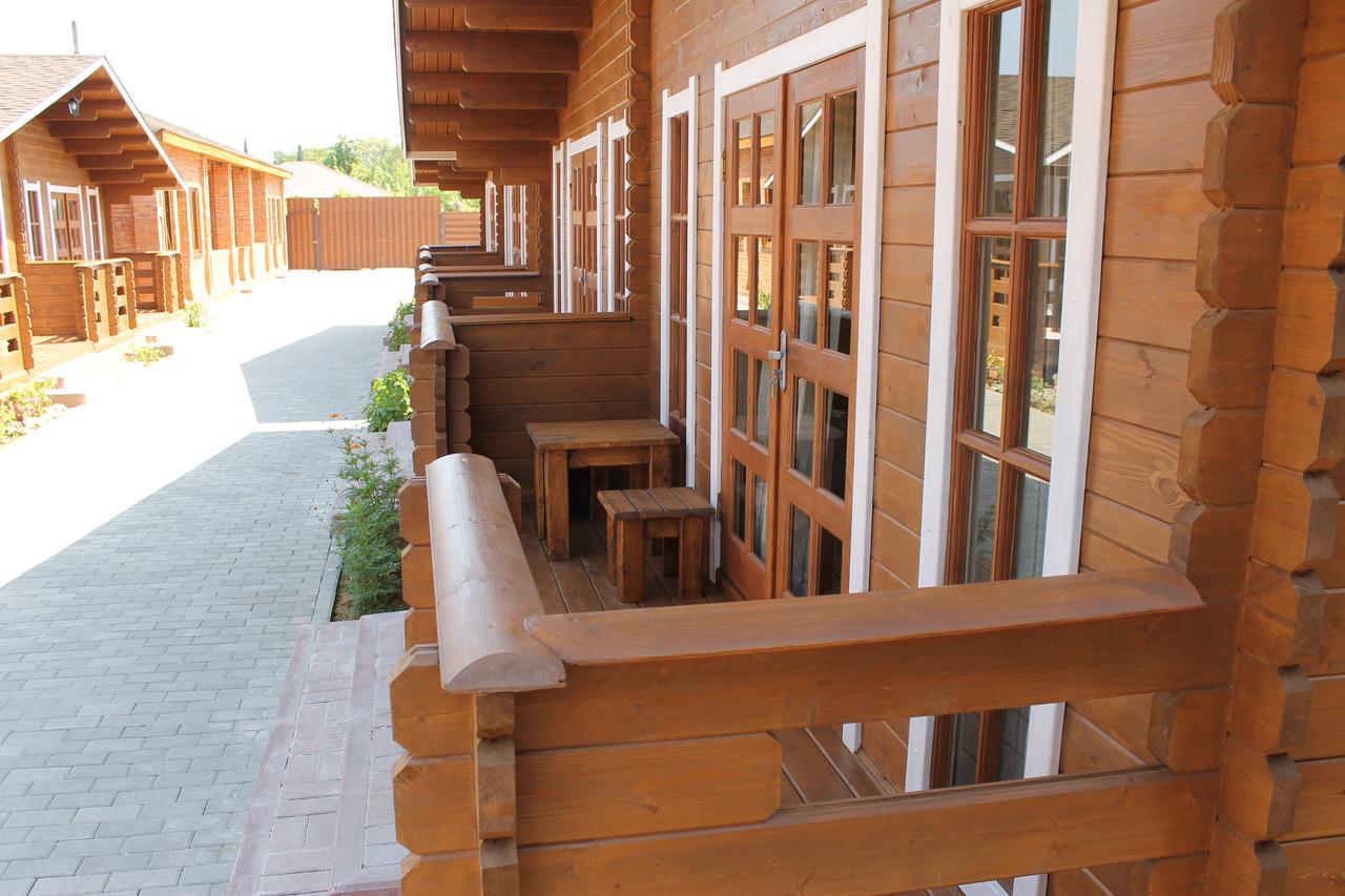 Gud House Hotel Gudauta Ngoại thất bức ảnh