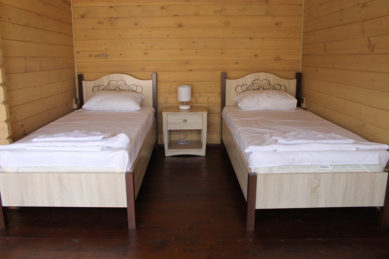 Gud House Hotel Gudauta Ngoại thất bức ảnh