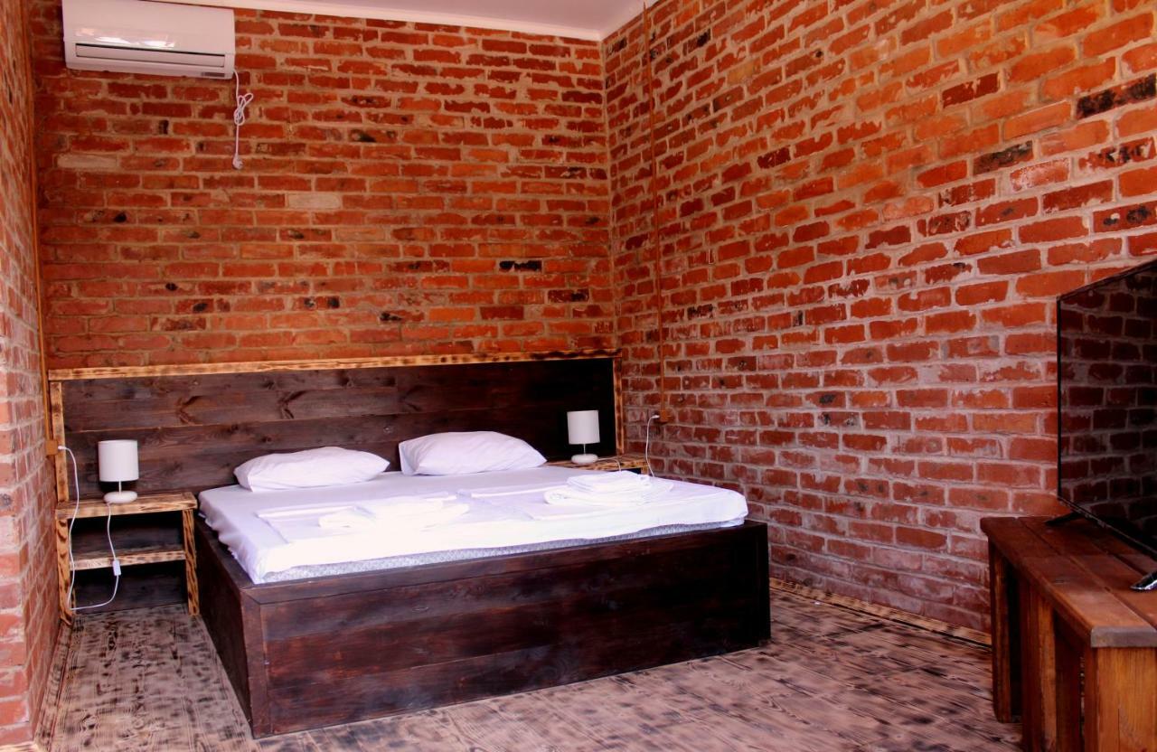 Gud House Hotel Gudauta Ngoại thất bức ảnh